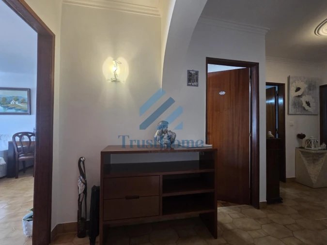 Apartamento T2 para Venda em Agualva e Mira-Sintra Foto 11
