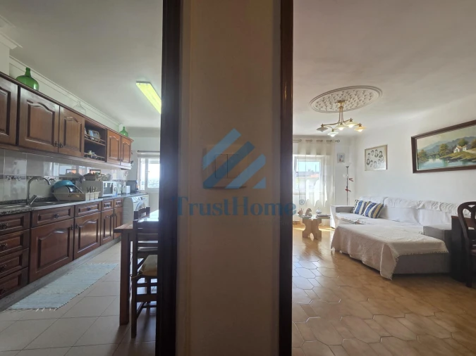 Apartamento T2 para Venda em Agualva e Mira-Sintra Foto 6