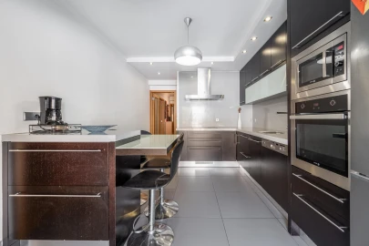 Apartamento T3 para Venda em Braga (Maximinos, Sé e Cividade)