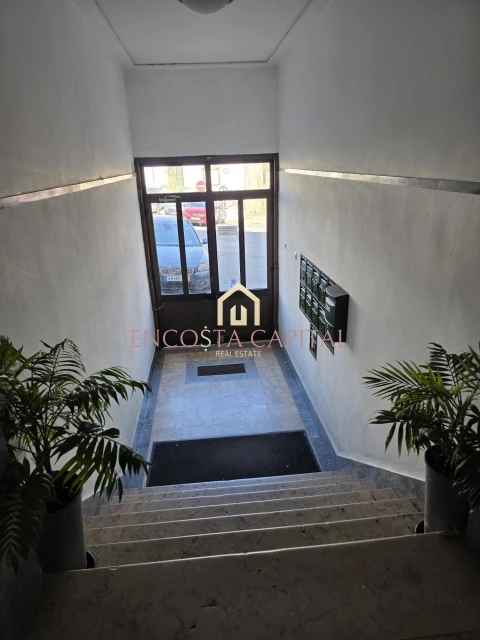 Apartamento T2 para Venda em Loures