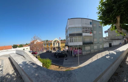 Apartamento T2 para Venda em Loures