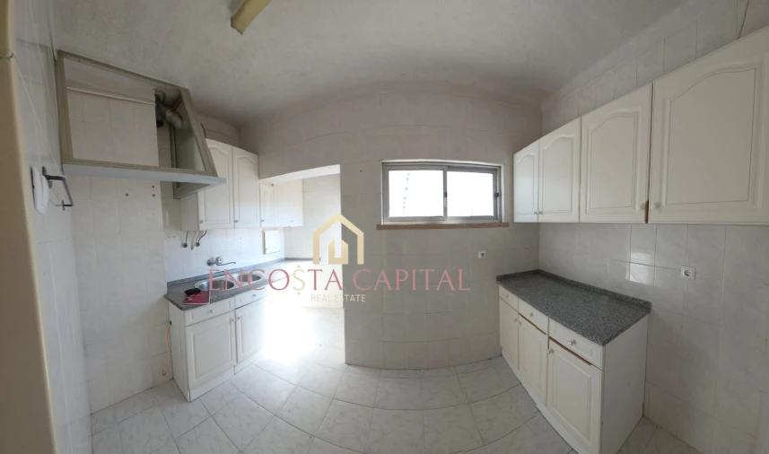 Apartamento T2 para Venda em Loures Foto 12
