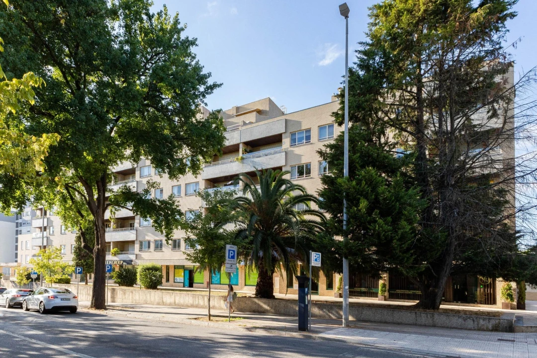 Apartamento T3 para Venda em Lordelo do Ouro e Massarelos Foto 2