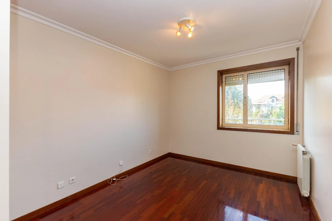 Apartamento T3 para Venda em Lordelo do Ouro e Massarelos Foto 25