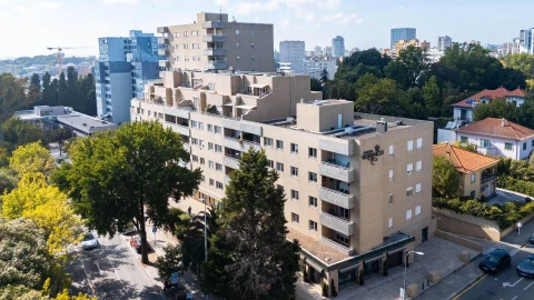 Apartamento T3 para Venda em Lordelo do Ouro e Massarelos