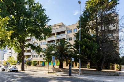 Apartamento T3 para Venda em Lordelo do Ouro e Massarelos
