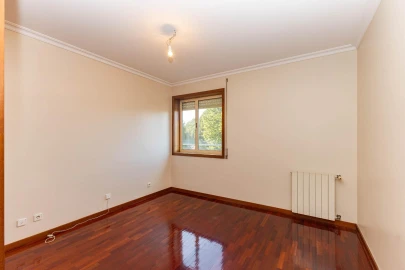 Apartamento T3 para Venda em Lordelo do Ouro e Massarelos