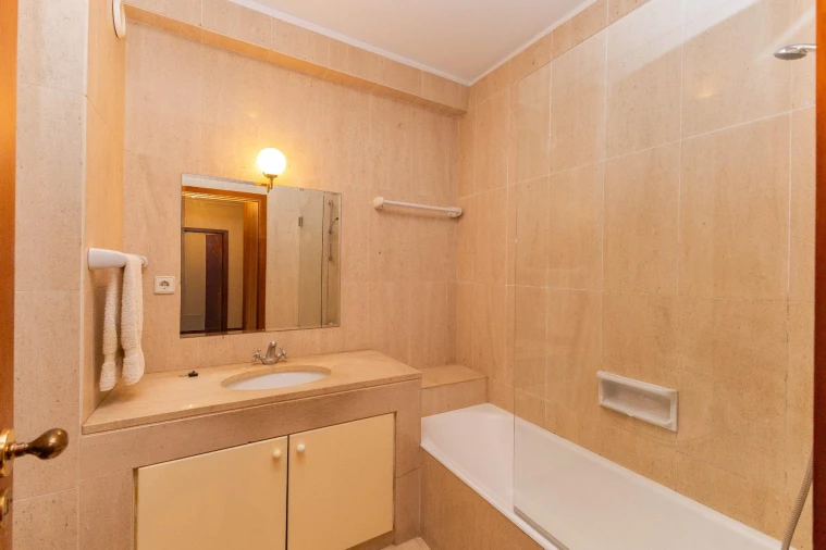 Apartamento T3 para Venda em Lordelo do Ouro e Massarelos Foto 22