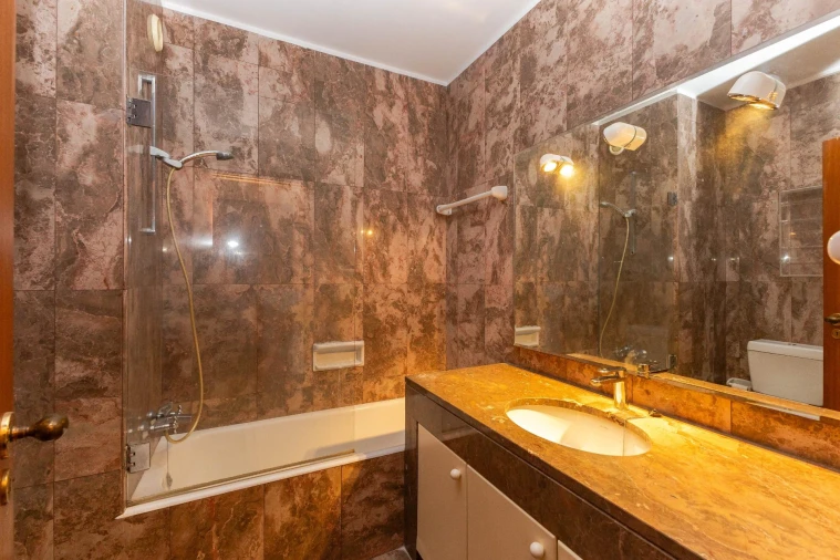 Apartamento T3 para Venda em Lordelo do Ouro e Massarelos Foto 29