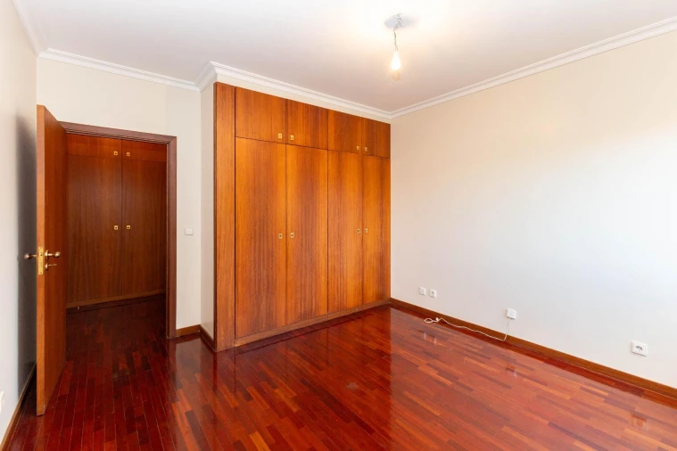 Apartamento T3 para Venda em Lordelo do Ouro e Massarelos Foto 31