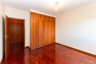 Apartamento T3 para Venda em Lordelo do Ouro e Massarelos