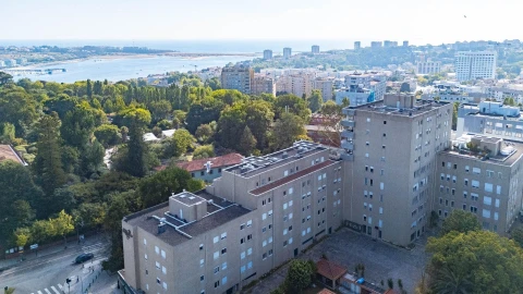 Apartamento T3 para Venda em Lordelo do Ouro e Massarelos