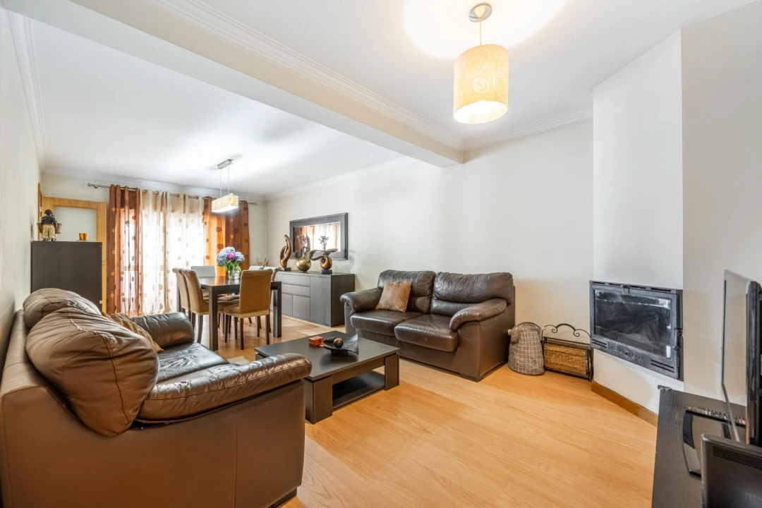 Apartamento T3 para Venda em Braga (Maximinos, Sé e Cividade) Foto 1