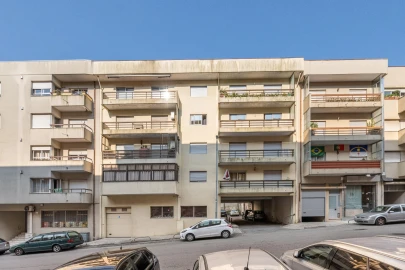 Apartamento T3 para Venda em Braga (Maximinos, Sé e Cividade)