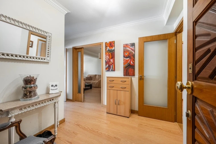 Apartamento T3 para Venda em Braga (Maximinos, Sé e Cividade) Foto 2