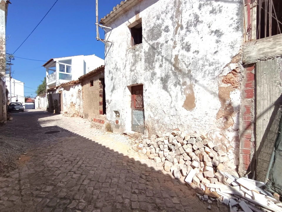 Moradia T2 para Venda em Querença, Tôr e Benafim Foto 9