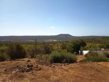 Moradia T2 para Venda em Querença, Tôr e Benafim