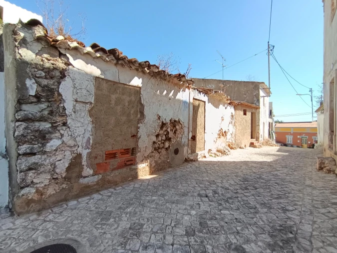 Moradia T2 para Venda em Querença, Tôr e Benafim Foto 12