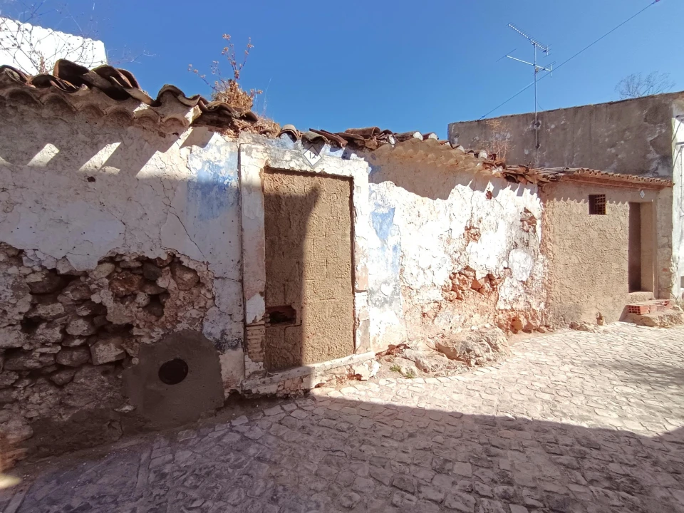 Moradia T2 para Venda em Querença, Tôr e Benafim Foto 11
