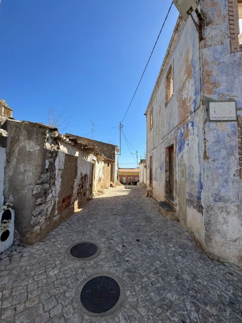 Moradia T2 para Venda em Querença, Tôr e Benafim
