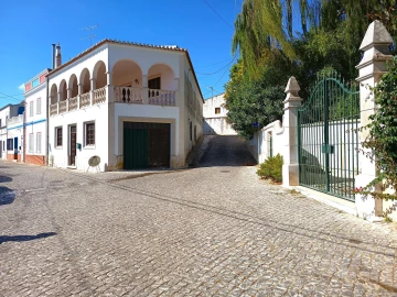 Moradia T2 para Venda em Querença, Tôr e Benafim