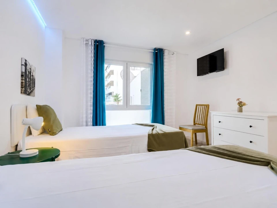 Apartamento T2 para Venda em Quarteira Foto 11