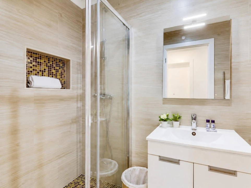 Apartamento T2 para Venda em Quarteira Foto 13