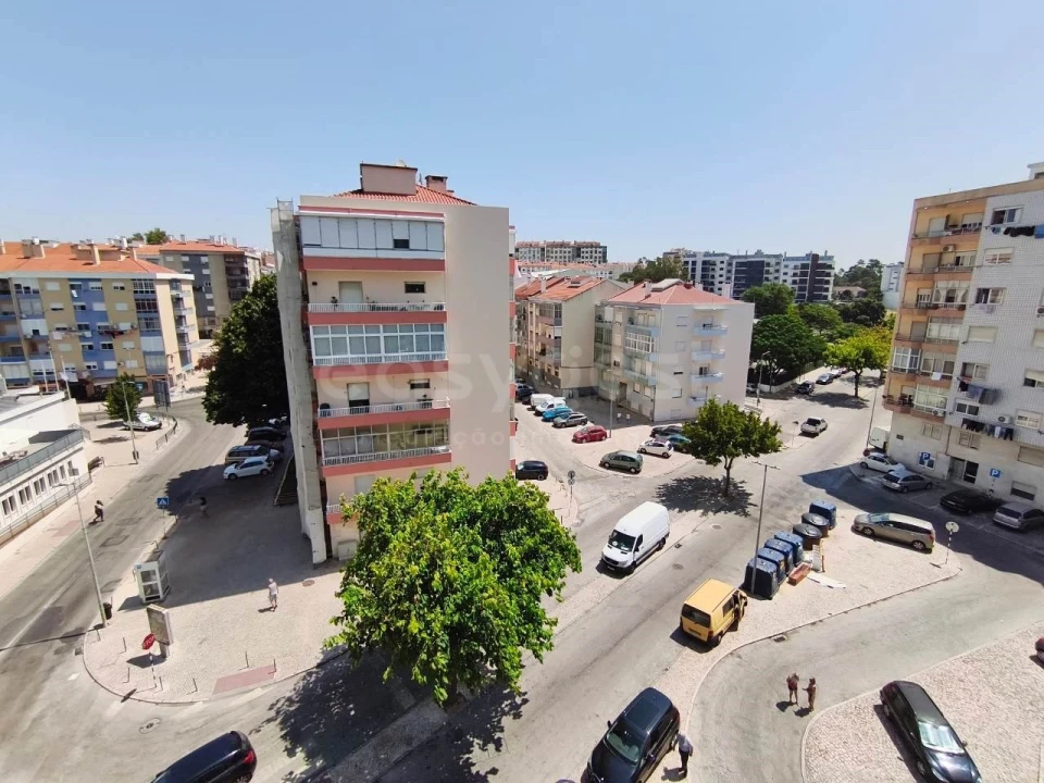 Apartamento T2 para Venda em Seixal, Arrentela e Aldeia de Paio Pires Foto 10