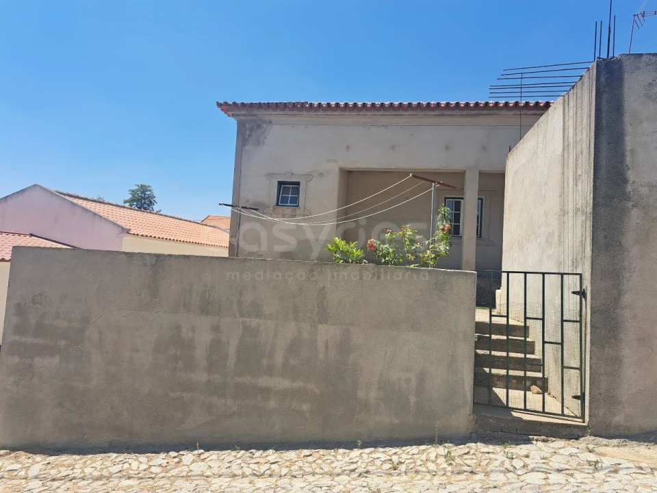 Moradia T5 para Venda em São Bartolomeu do Outeiro e Oriola Foto 3