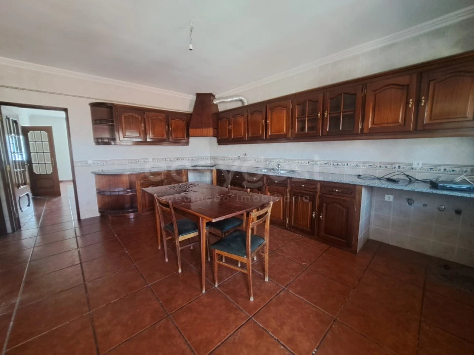 Moradia T5 para Venda em São Bartolomeu do Outeiro e Oriola Foto 6