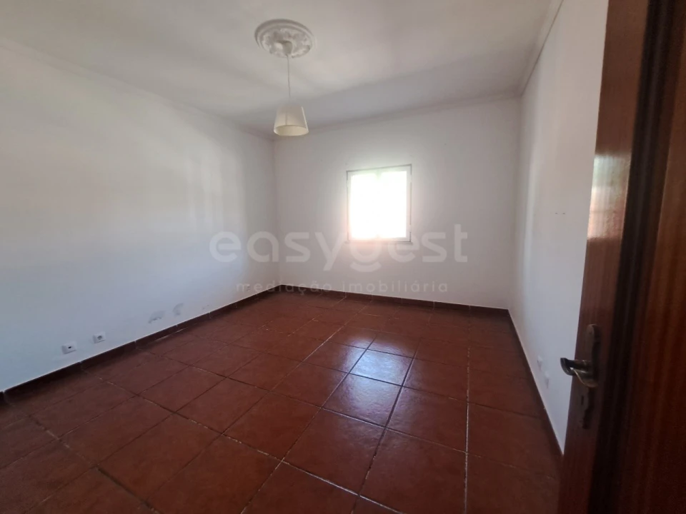 Moradia T5 para Venda em São Bartolomeu do Outeiro e Oriola Foto 26