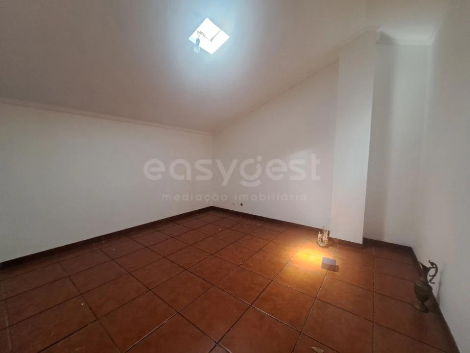 Moradia T5 para Venda em São Bartolomeu do Outeiro e Oriola Foto 33