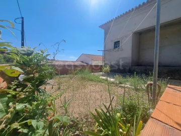 Moradia T5 para Venda em São Bartolomeu do Outeiro e Oriola
