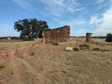 Moradia para Venda em Serpa (Salvador e Santa Maria)