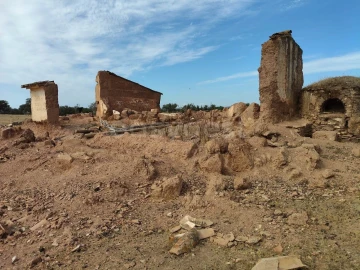 Moradia para Venda em Serpa (Salvador e Santa Maria)
