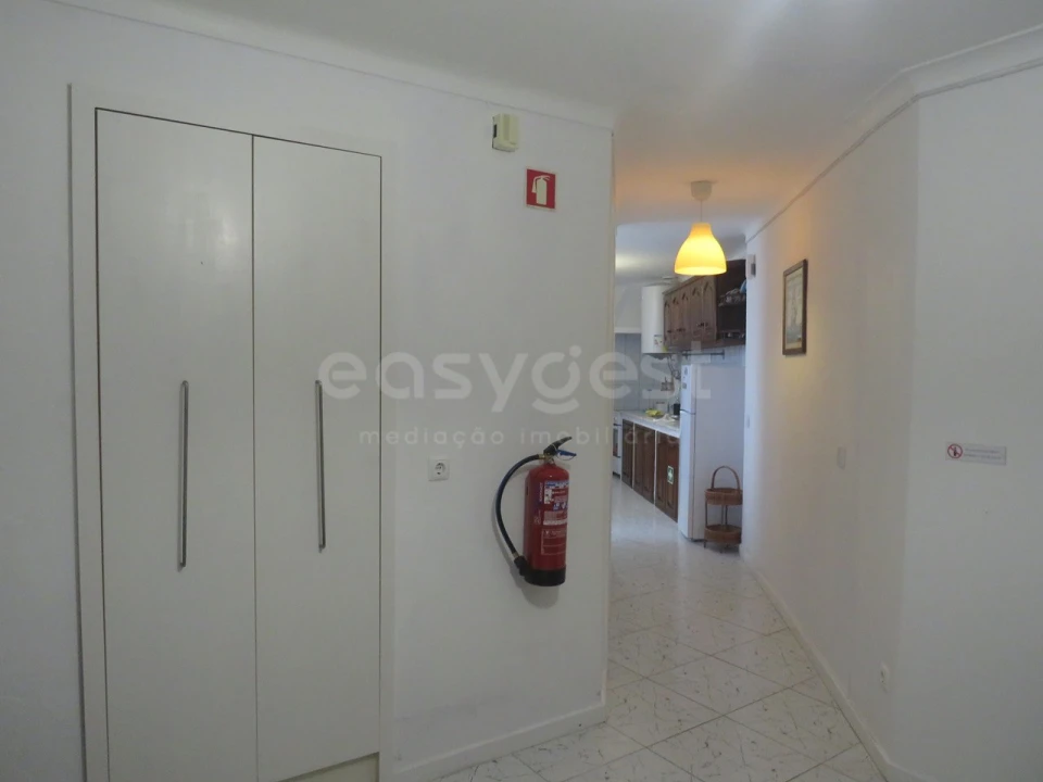 Moradia T2 para Venda em Povoação Foto 5