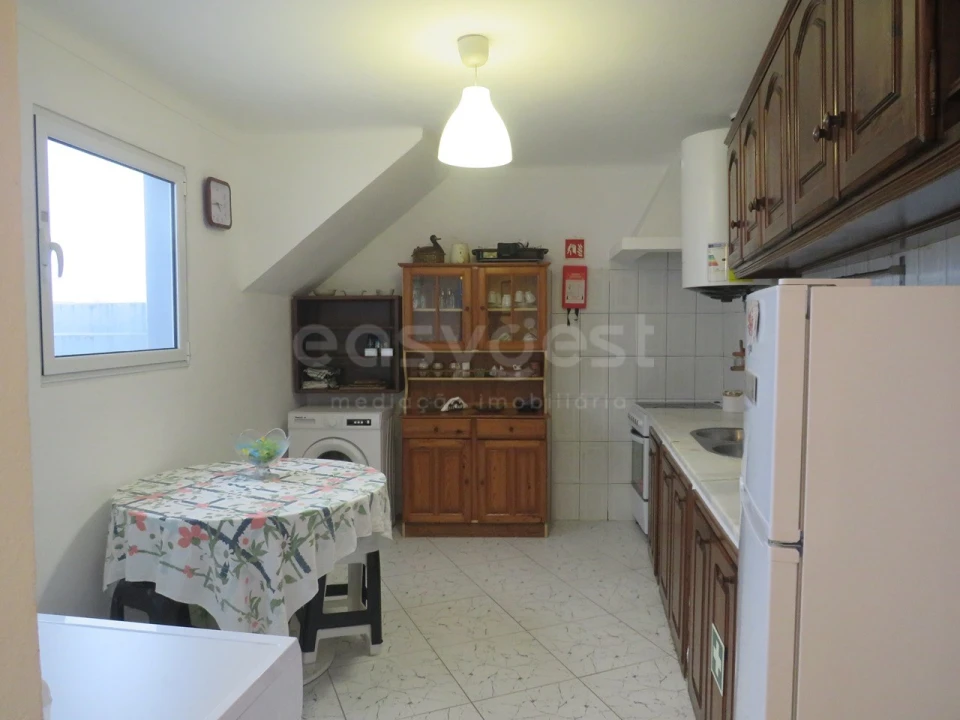 Moradia T2 para Venda em Povoação Foto 7