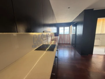 Apartamento T3 para Venda em Póvoa de Varzim, Beiriz e Argivai