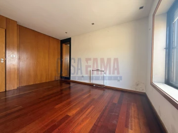 Apartamento T3 para Venda em Póvoa de Varzim, Beiriz e Argivai