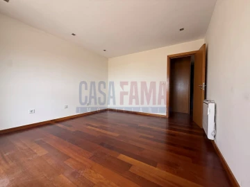Apartamento T3 para Venda em Póvoa de Varzim, Beiriz e Argivai