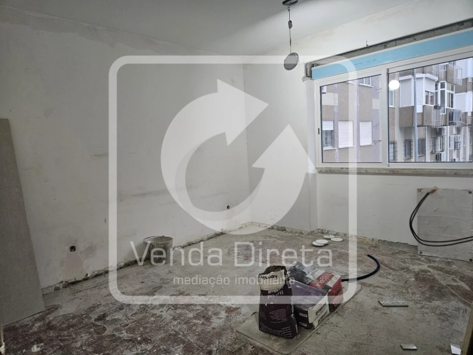 Apartamento T2 para Venda em Almada, Cova da Piedade, Pragal e Cacilhas Foto 11