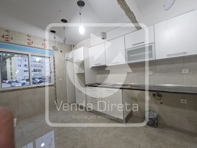 Apartamento T2 para Venda em Almada, Cova da Piedade, Pragal e Cacilhas Foto 6