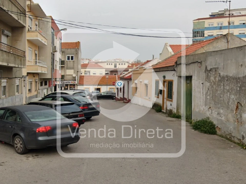 Moradia T1 para Venda em Seixal, Arrentela e Aldeia de Paio Pires Foto 17