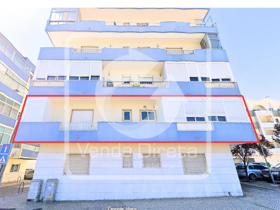 Apartamento T4 para Venda em Laranjeiro e Feijó Foto 2