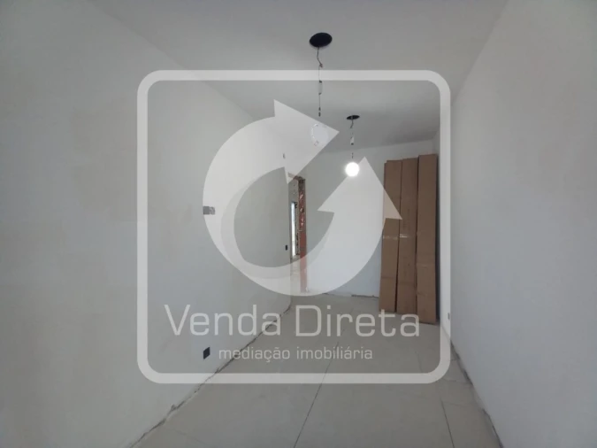Apartamento T4 para Venda em Laranjeiro e Feijó Foto 13