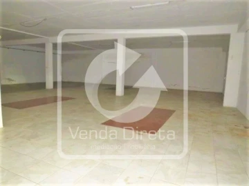 Armazém para Venda em Quinta do Anjo