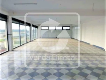 Armazém para Venda em Quinta do Anjo