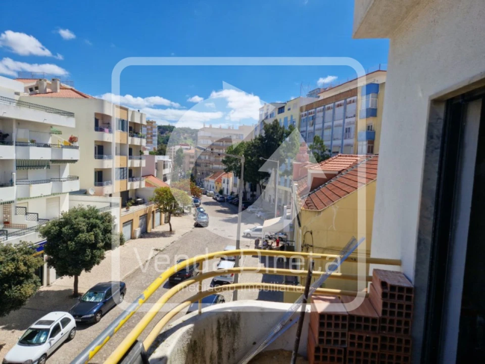 Apartamento T3 para Venda em Costa da Caparica Foto 2