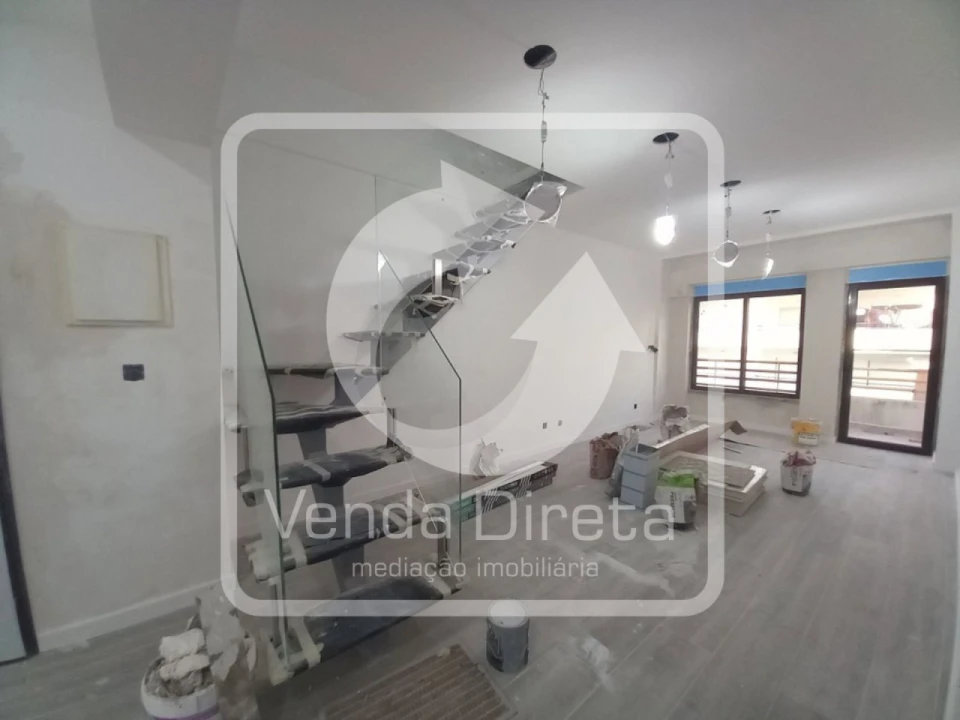 Apartamento T3 para Venda em Costa da Caparica Foto 29