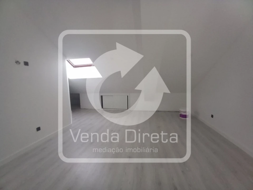 Apartamento T3 para Venda em Costa da Caparica Foto 35